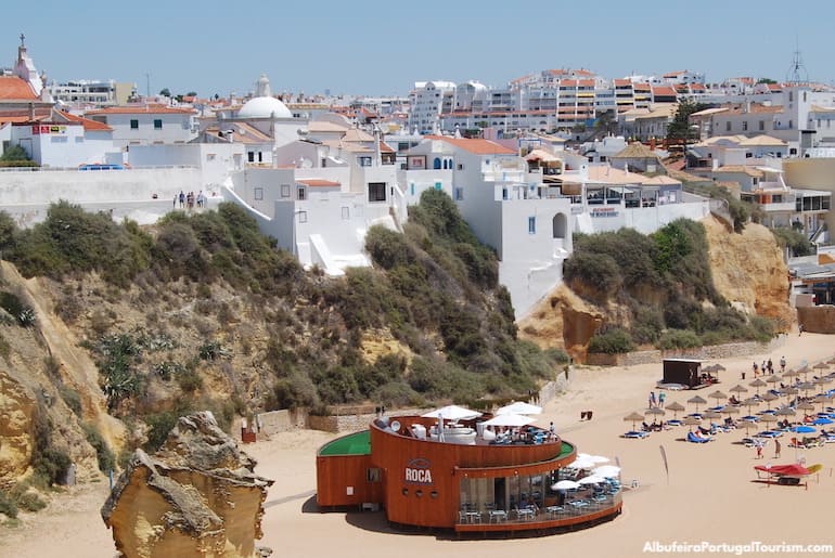 Vista do centro histórico de Albufeira, Algarve, Portugal