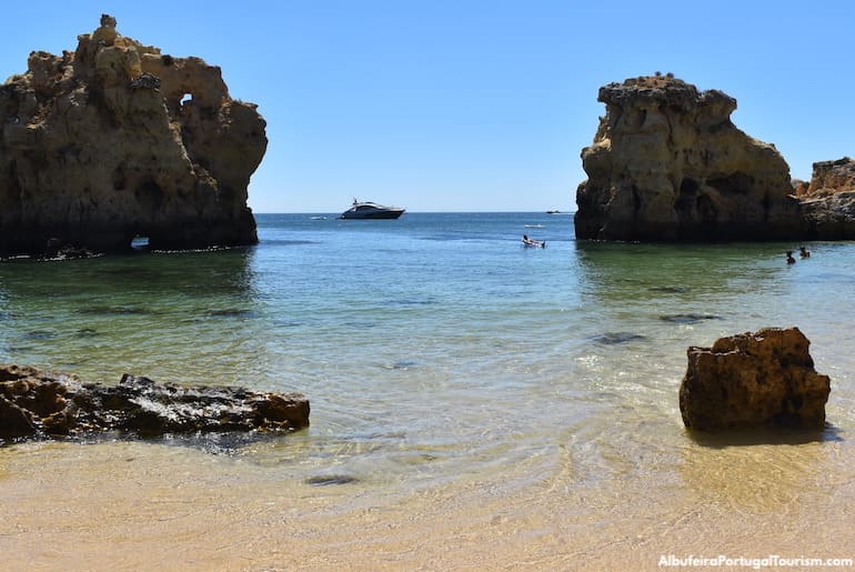Rock formations in Praia dos Arrifes, Albufeira